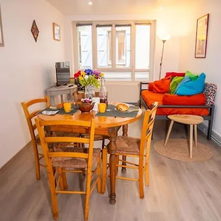 Lejlighed Oustal De Pape Le Calme Au Coeur De